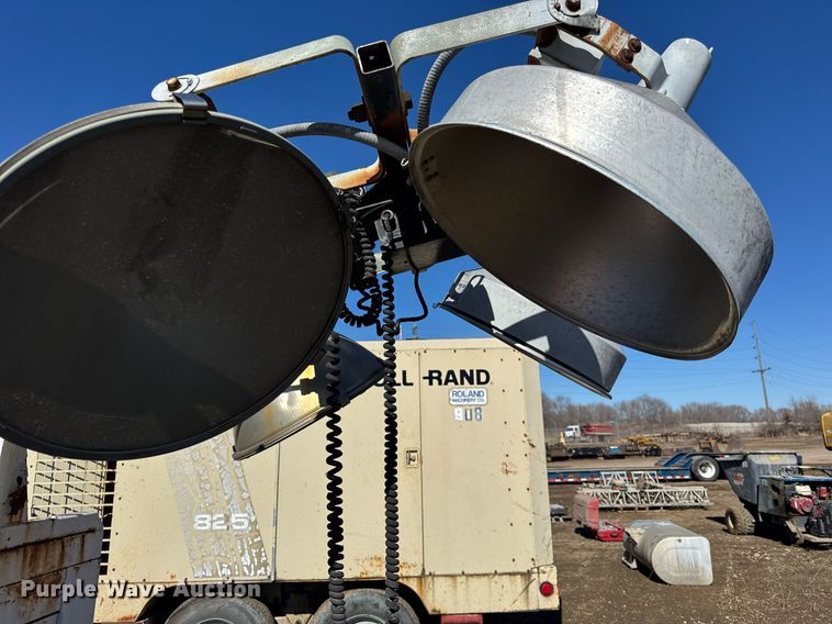 image for item DU3320 1992 Enercon Engineering D302-2 light plant