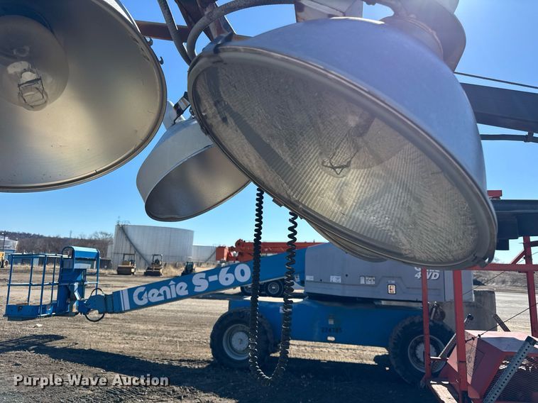 image for item DU3320 1992 Enercon Engineering D302-2 light plant