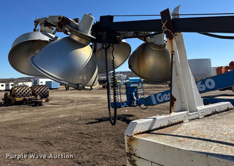 image for item DU3320 1992 Enercon Engineering D302-2 light plant