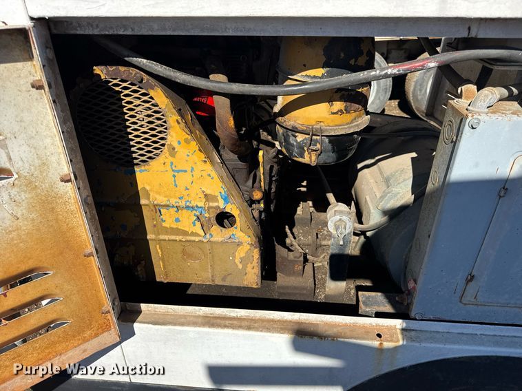 image for item DU3320 1992 Enercon Engineering D302-2 light plant