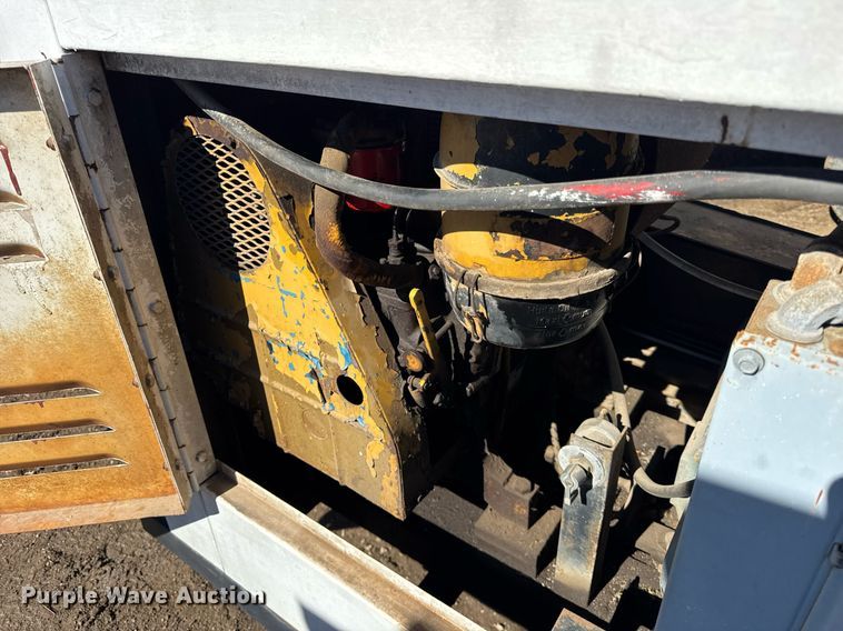 image for item DU3320 1992 Enercon Engineering D302-2 light plant