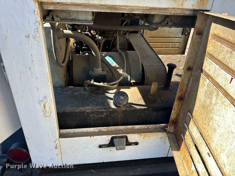 image for item DU3320 1992 Enercon Engineering D302-2 light plant