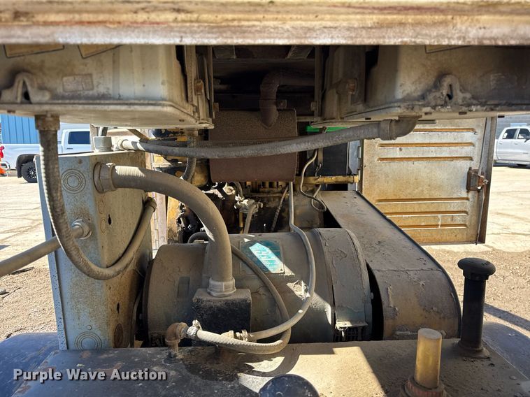 image for item DU3320 1992 Enercon Engineering D302-2 light plant