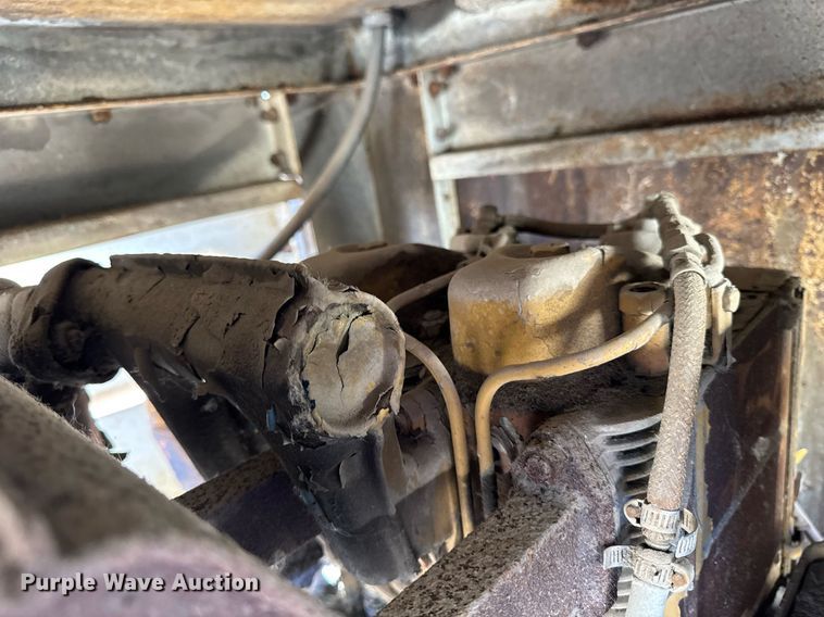 image for item DU3320 1992 Enercon Engineering D302-2 light plant