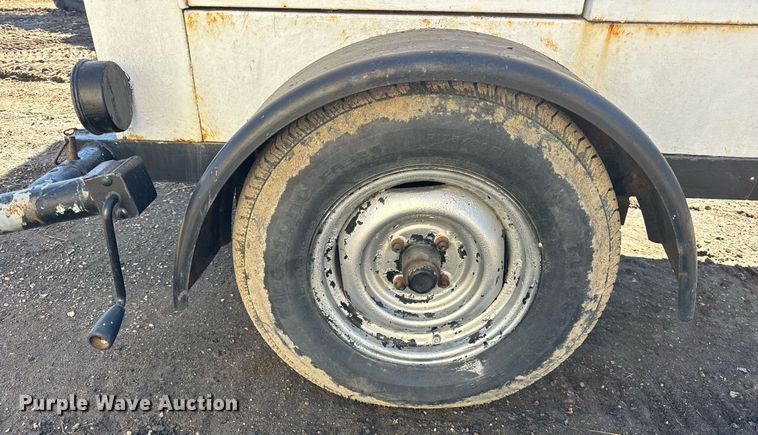 image for item DU3320 1992 Enercon Engineering D302-2 light plant