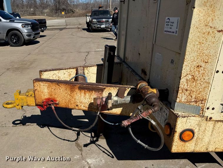 image for item DU3321 Ingersoll Rand 825 air compressor