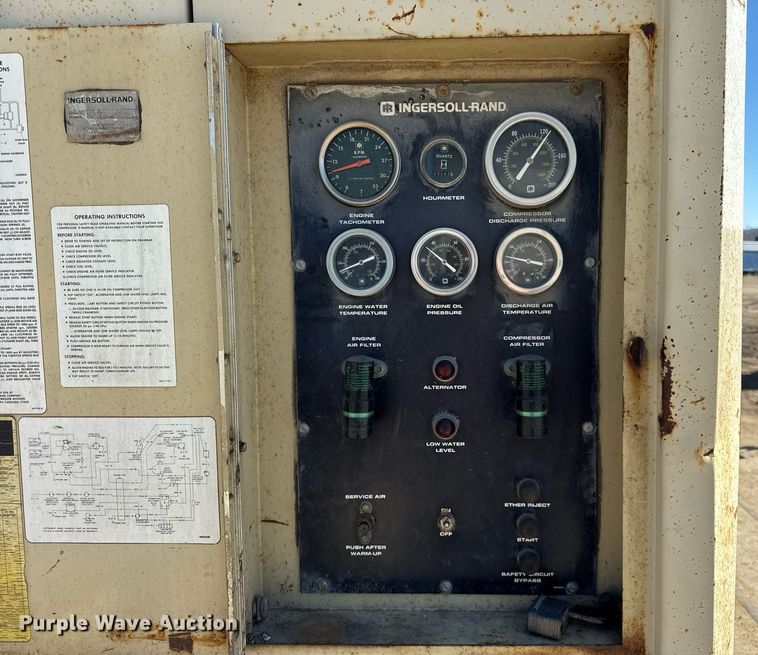 image for item DU3321 Ingersoll Rand 825 air compressor