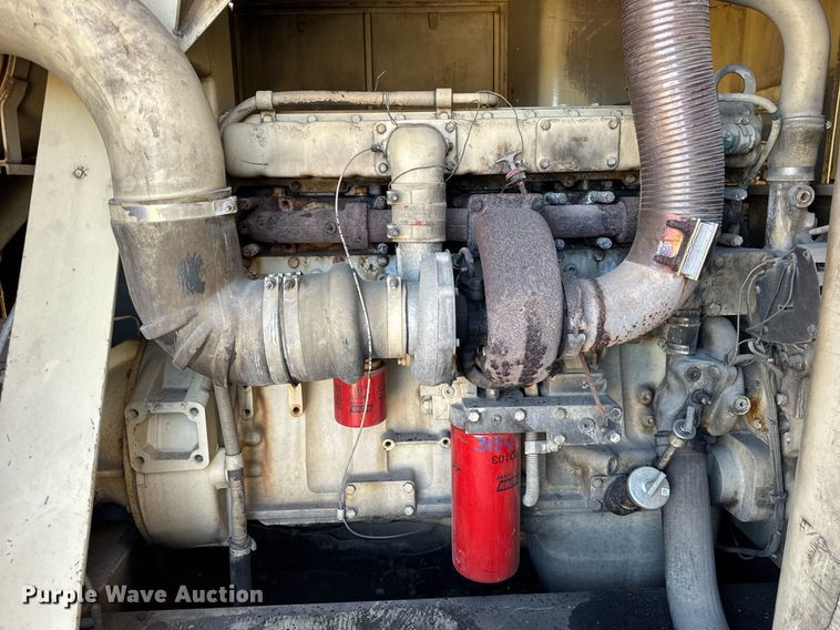 image for item DU3321 Ingersoll Rand 825 air compressor