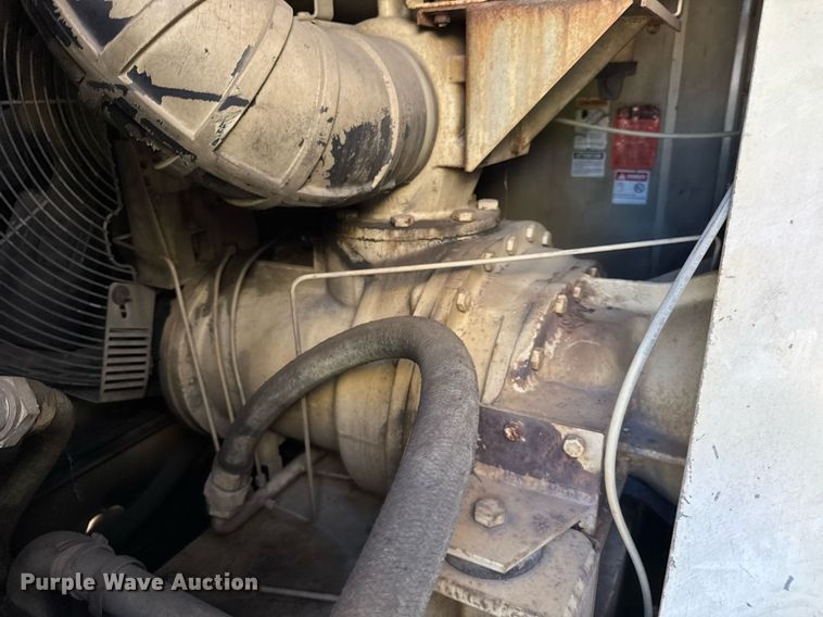 image for item DU3321 Ingersoll Rand 825 air compressor