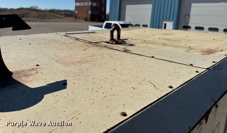 image for item DU3321 Ingersoll Rand 825 air compressor