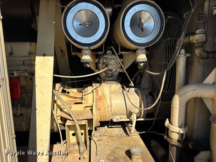 image for item DU3321 Ingersoll Rand 825 air compressor