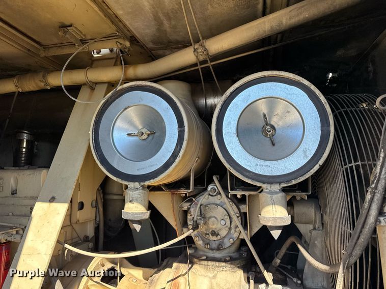 image for item DU3321 Ingersoll Rand 825 air compressor