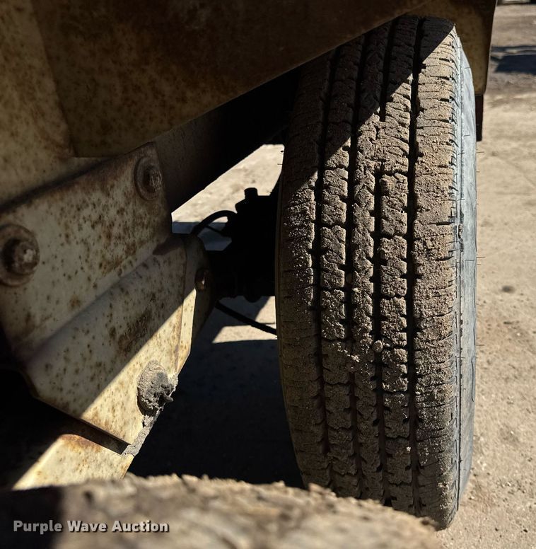 image for item DU3321 Ingersoll Rand 825 air compressor