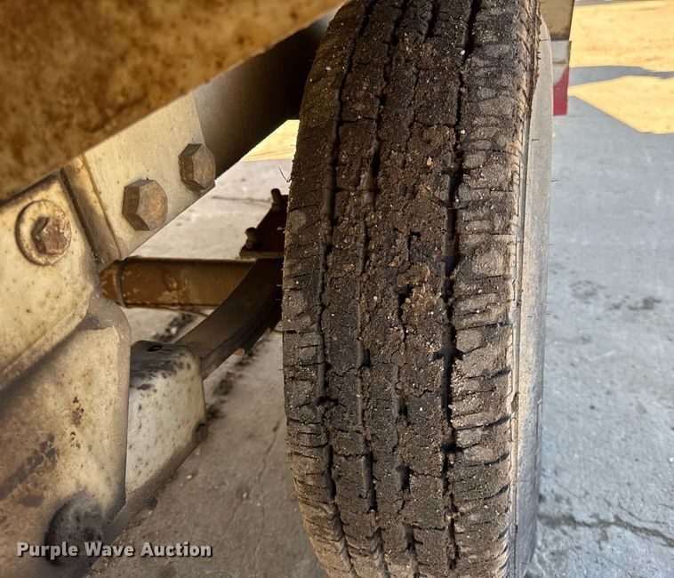 image for item DU3321 Ingersoll Rand 825 air compressor