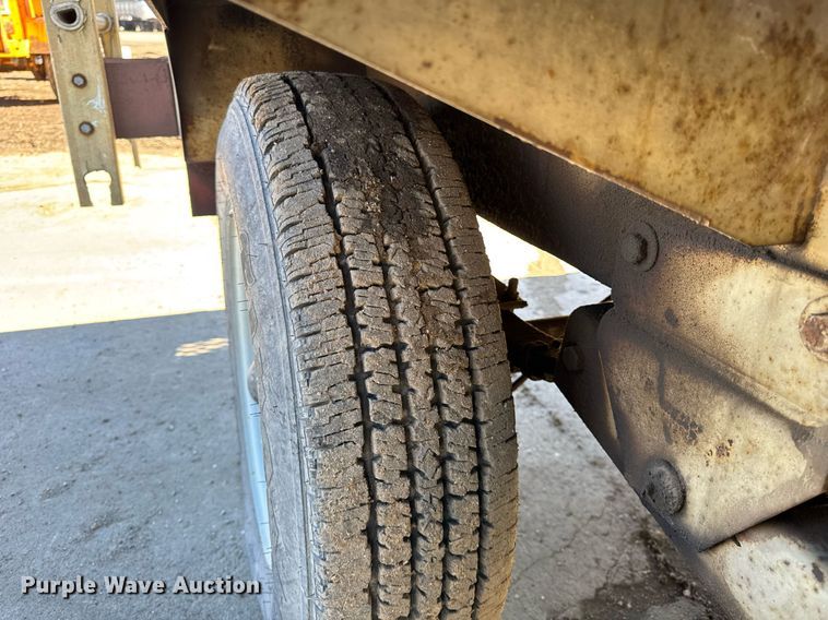 image for item DU3321 Ingersoll Rand 825 air compressor