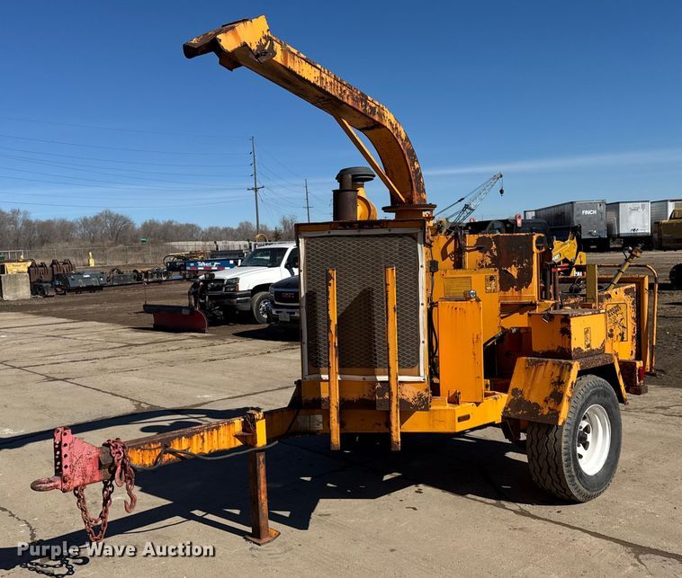 image for item DU3322 1990 Bandit wood chipper