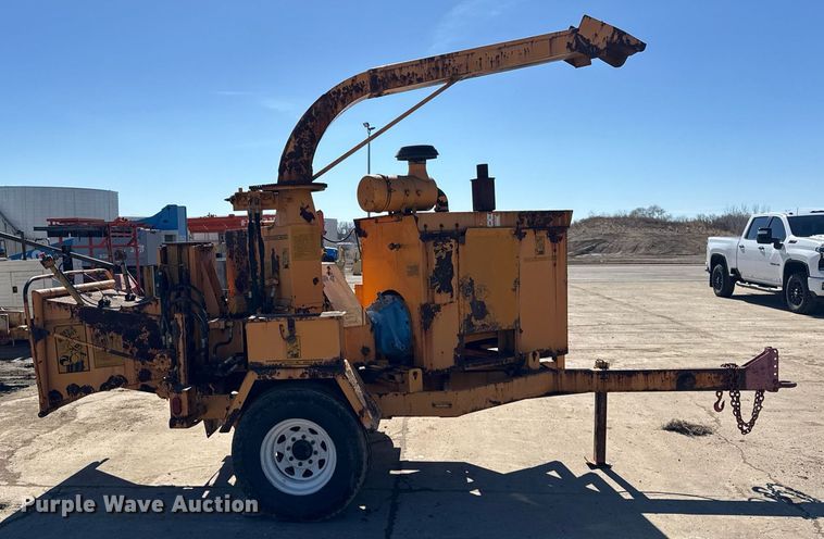 image for item DU3322 1990 Bandit wood chipper