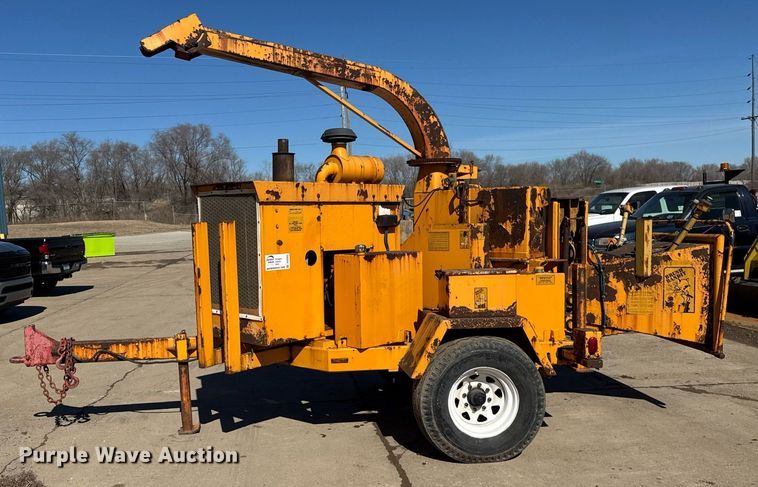image for item DU3322 1990 Bandit wood chipper