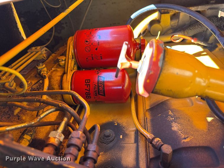 image for item DU3322 1990 Bandit wood chipper