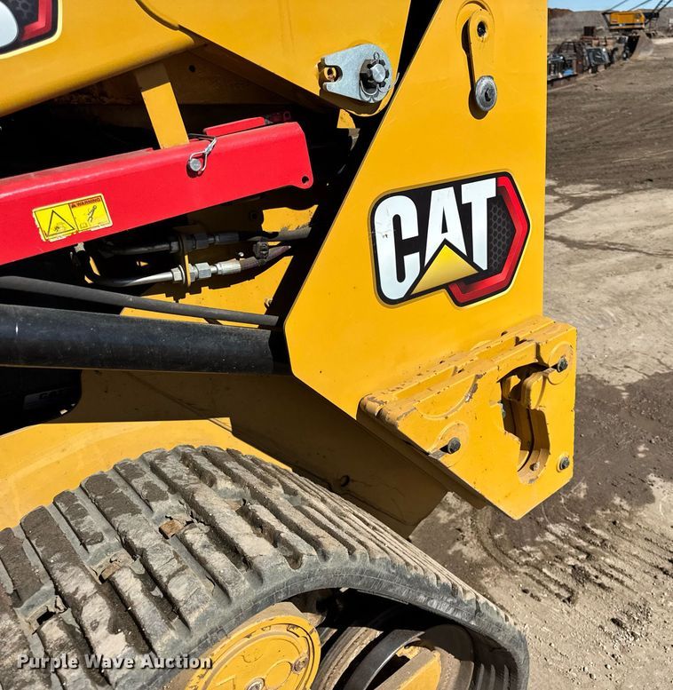 image for item DU3323 2022 Caterpillar 259D3 tracked skid steer loader