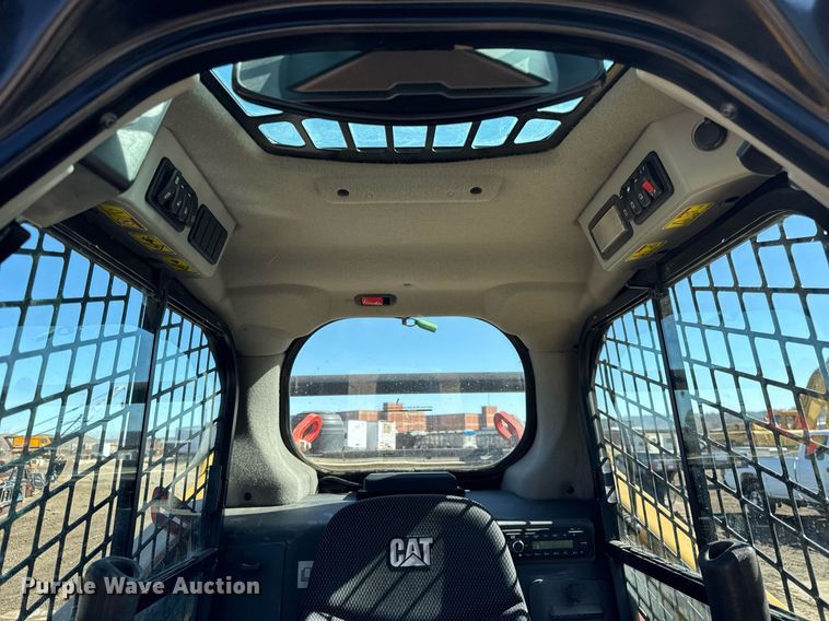 image for item DU3323 2022 Caterpillar 259D3 tracked skid steer loader