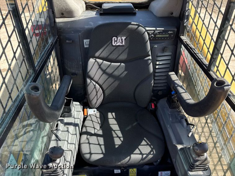 image for item DU3323 2022 Caterpillar 259D3 tracked skid steer loader