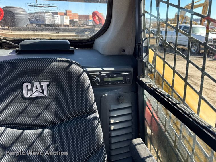 image for item DU3323 2022 Caterpillar 259D3 tracked skid steer loader