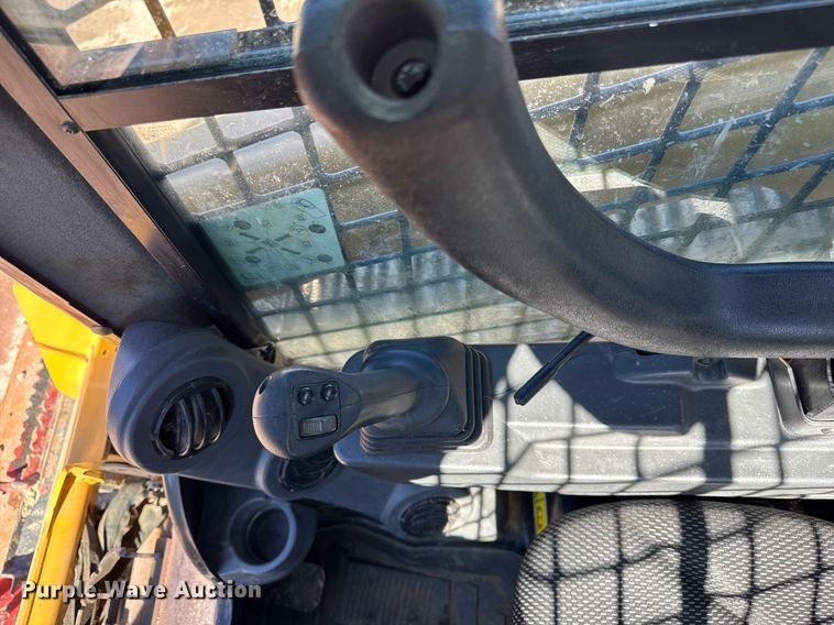 image for item DU3323 2022 Caterpillar 259D3 tracked skid steer loader