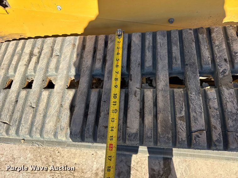 image for item DU3323 2022 Caterpillar 259D3 tracked skid steer loader