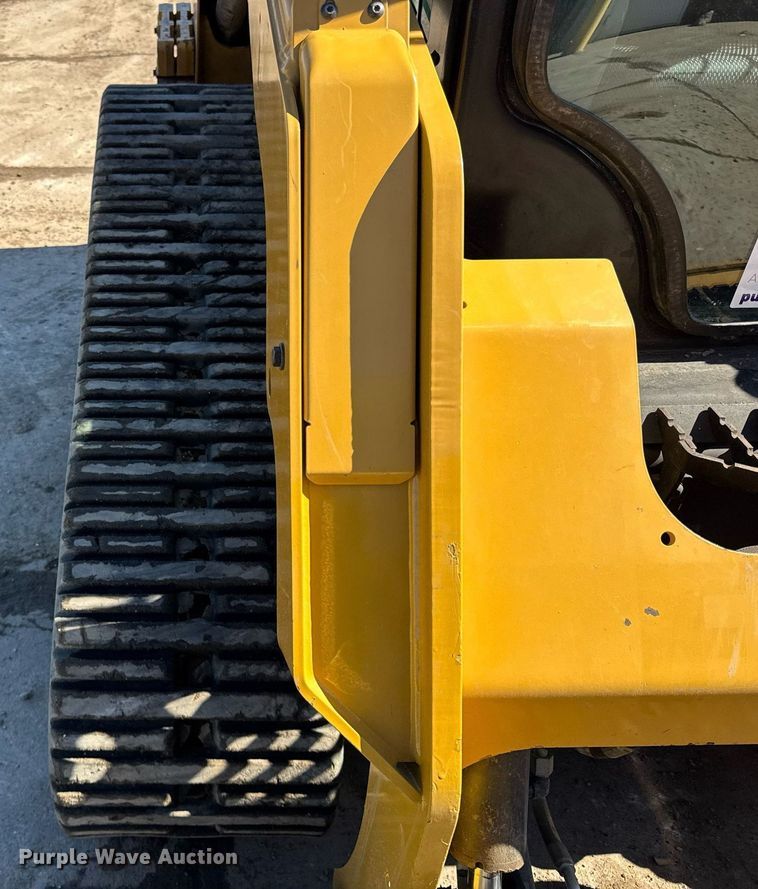 image for item DU3323 2022 Caterpillar 259D3 tracked skid steer loader