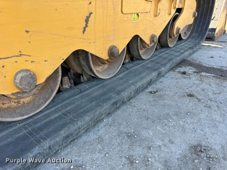 image for item DU3323 2022 Caterpillar 259D3 tracked skid steer loader