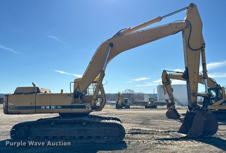 image for item DU3327 1997 John Deere 892E excavator