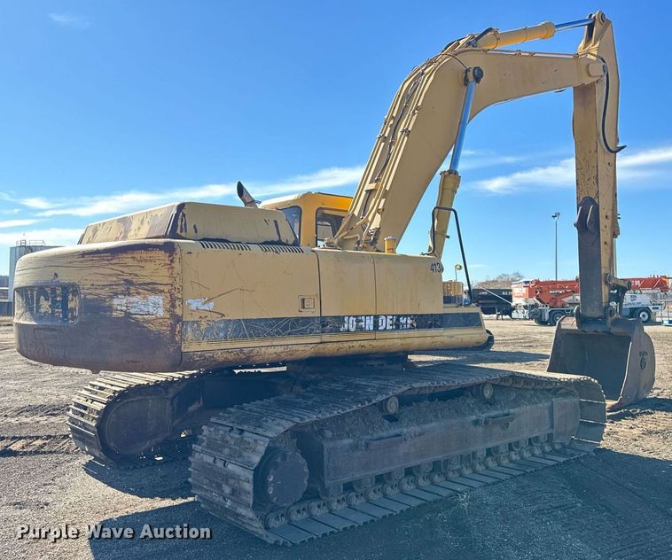 image for item DU3327 1997 John Deere 892E excavator