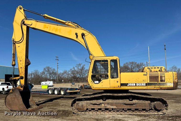 image for item DU3327 1997 John Deere 892E excavator
