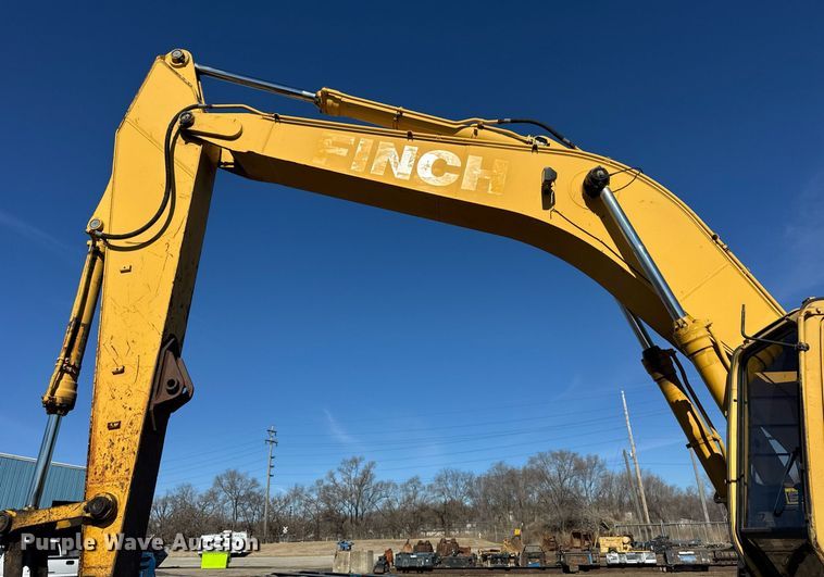 image for item DU3327 1997 John Deere 892E excavator