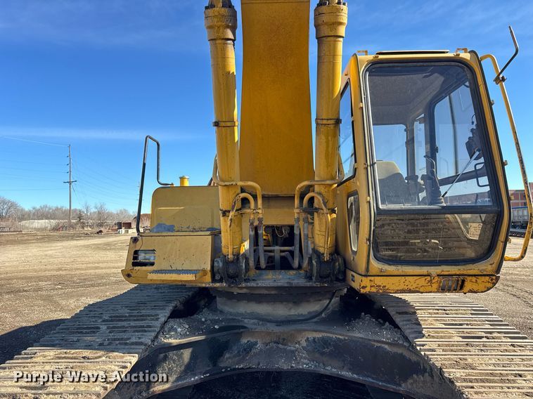 image for item DU3327 1997 John Deere 892E excavator