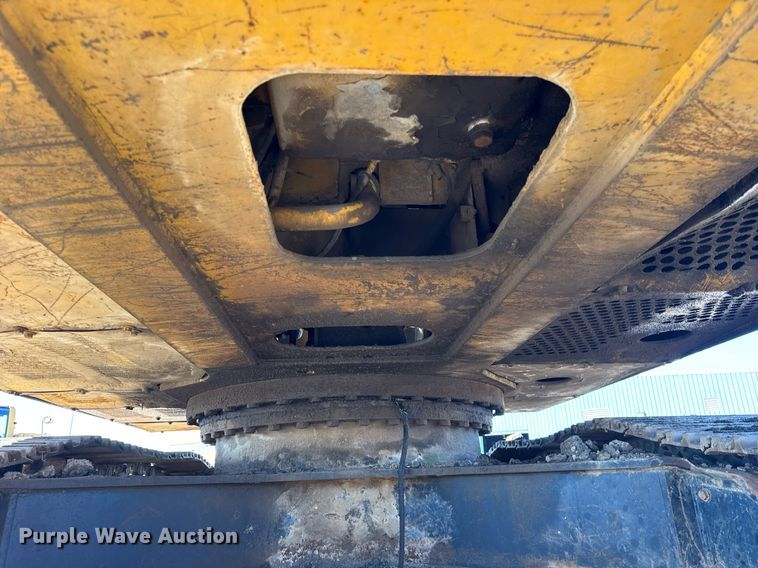 image for item DU3327 1997 John Deere 892E excavator