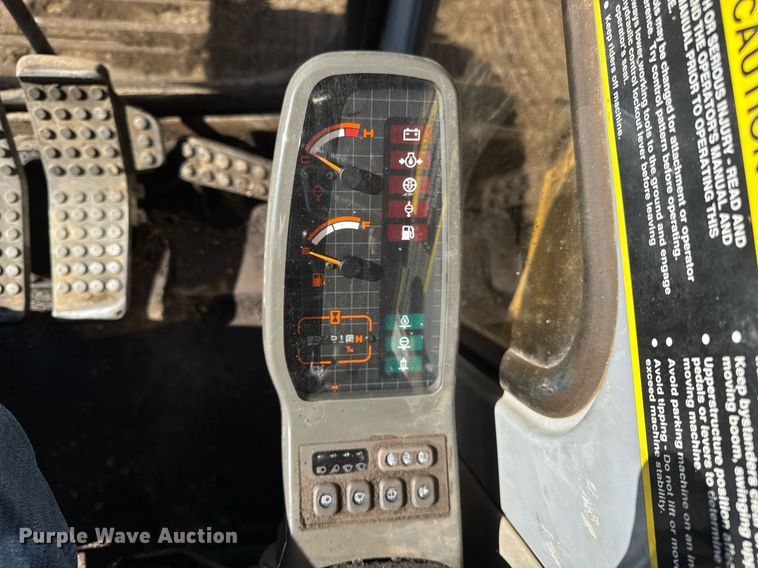 image for item DU3327 1997 John Deere 892E excavator