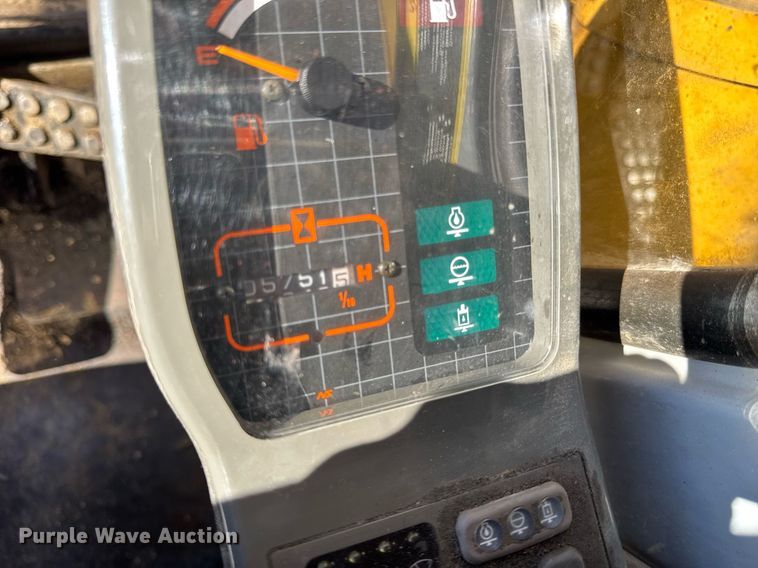 image for item DU3327 1997 John Deere 892E excavator