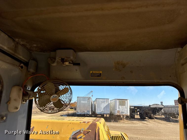 image for item DU3327 1997 John Deere 892E excavator