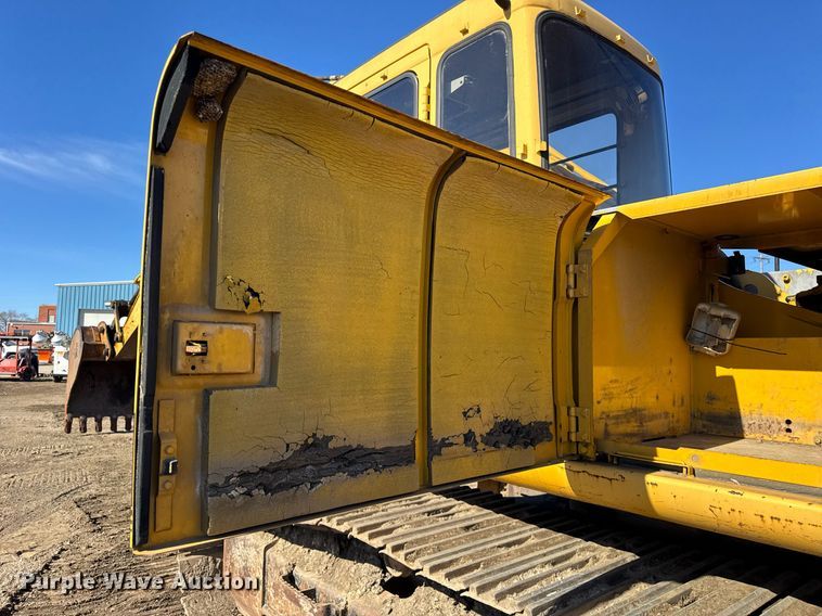 image for item DU3327 1997 John Deere 892E excavator