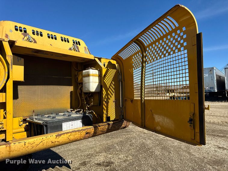 image for item DU3327 1997 John Deere 892E excavator