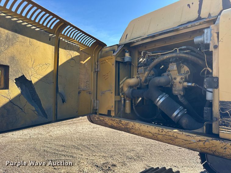 image for item DU3327 1997 John Deere 892E excavator