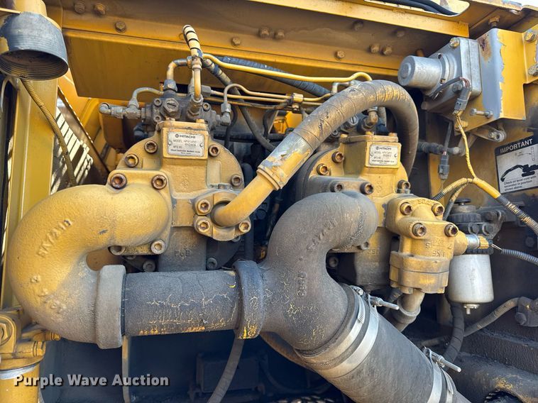 image for item DU3327 1997 John Deere 892E excavator