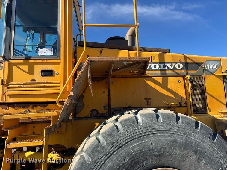 image for item DU3328 1999 Volvo L180C wheel loader