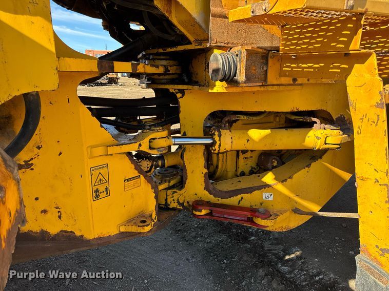 image for item DU3328 1999 Volvo L180C wheel loader