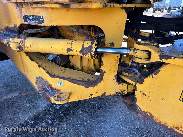 image for item DU3328 1999 Volvo L180C wheel loader