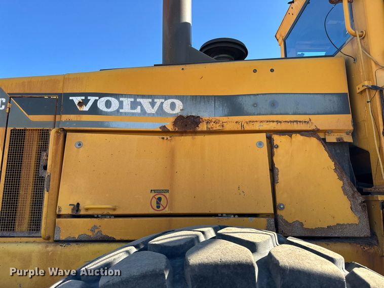 image for item DU3328 1999 Volvo L180C wheel loader