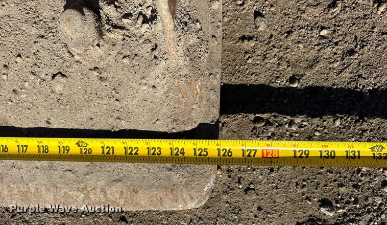 image for item DU3328 1999 Volvo L180C wheel loader