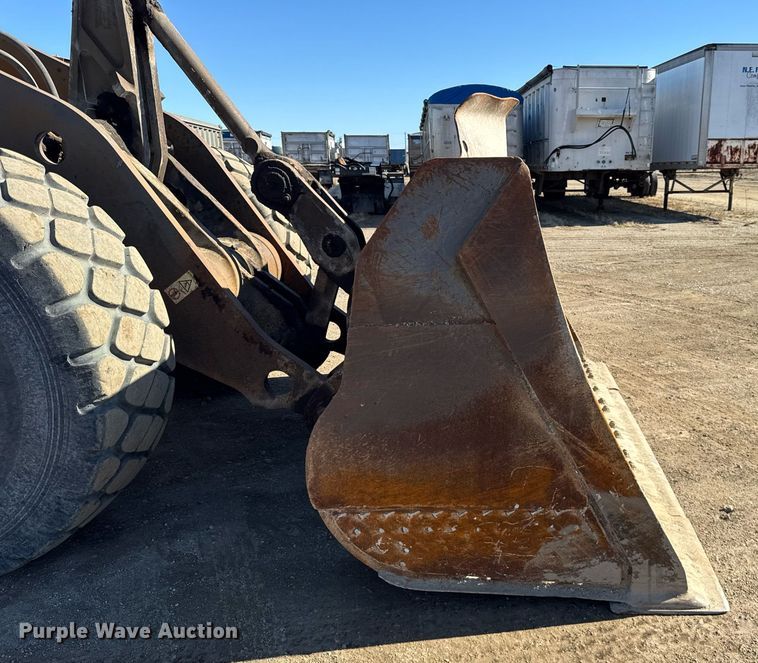 image for item DU3328 1999 Volvo L180C wheel loader